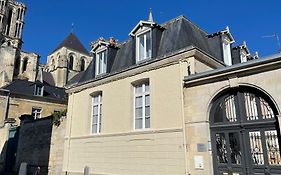 Les Hotes D'Eloise