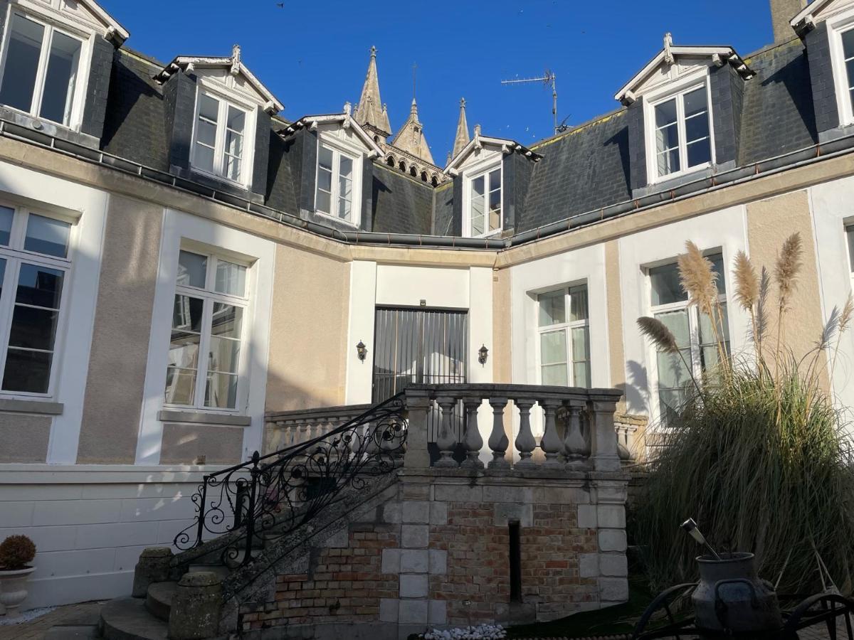 Les Hotes D'Eloise Laon Exterior photo